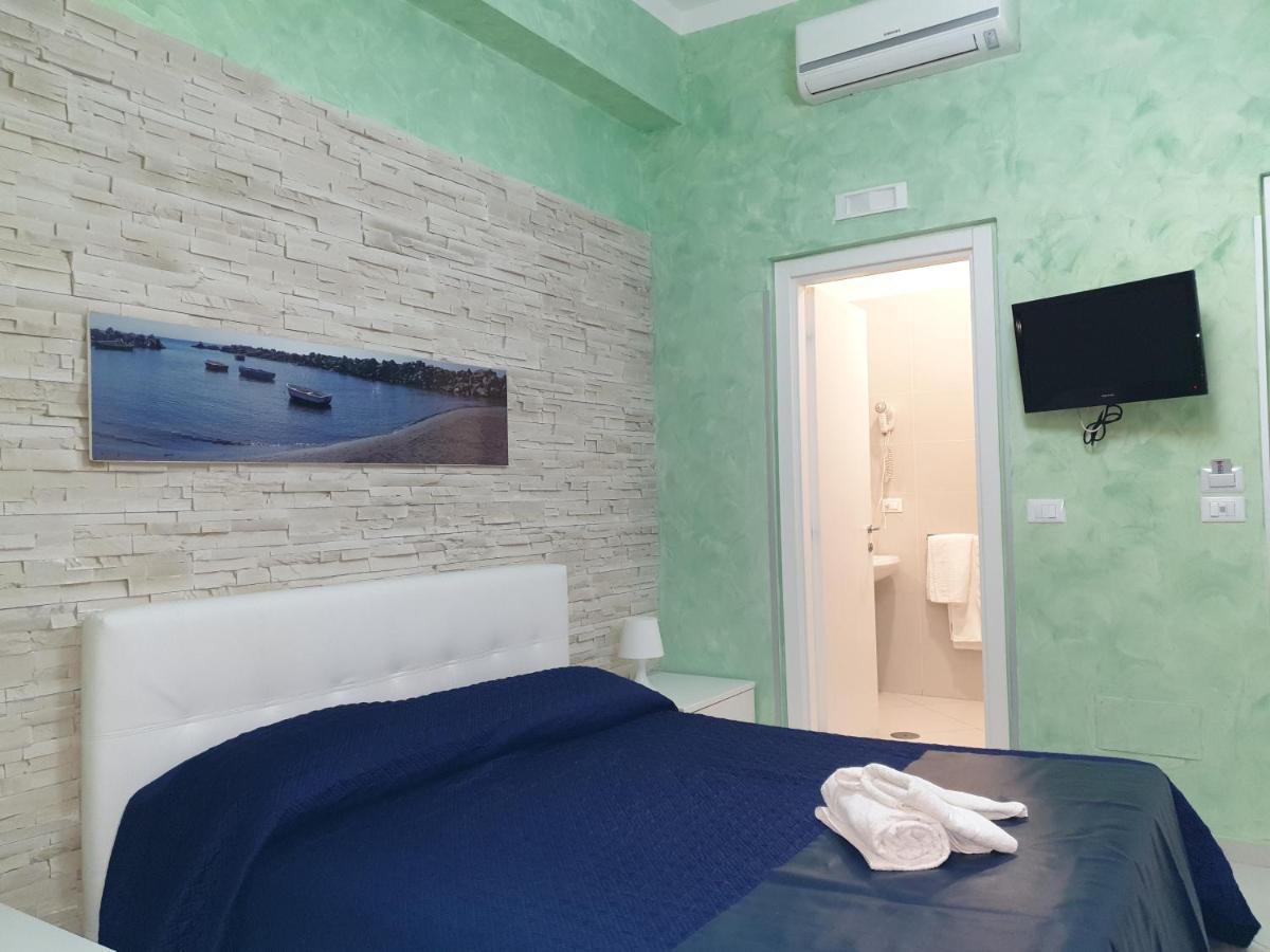 Bed and Breakfast Al Porticciolo Салерно Экстерьер фото